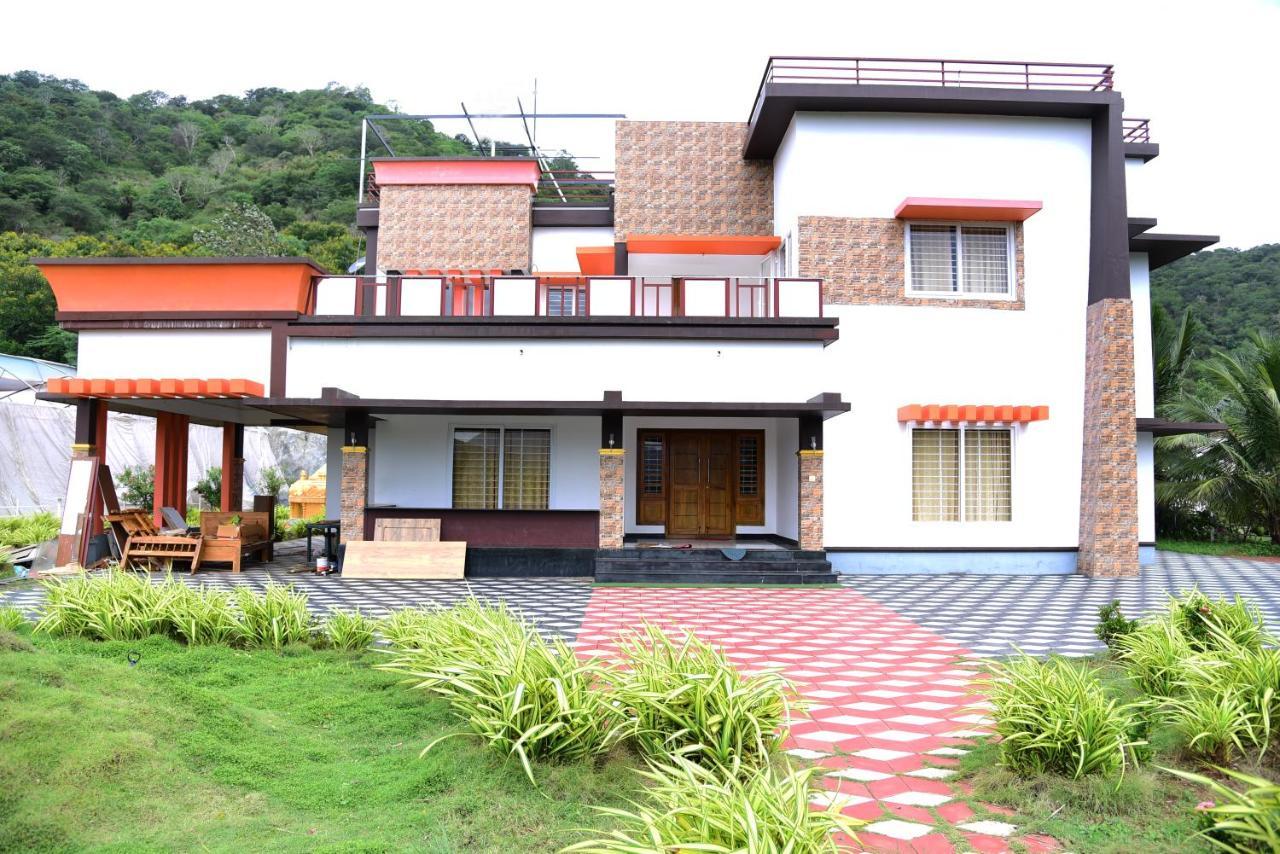 Nirvana Holistic Living Varagampadi Buitenkant foto