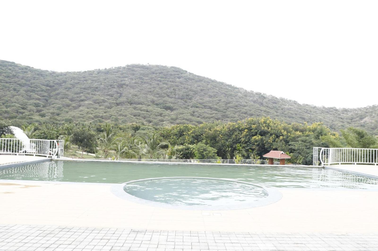 Nirvana Holistic Living Varagampadi Buitenkant foto